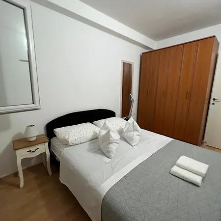 Appartement Dena *